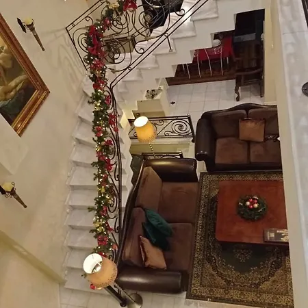 Three Goods Meteora Βίλα