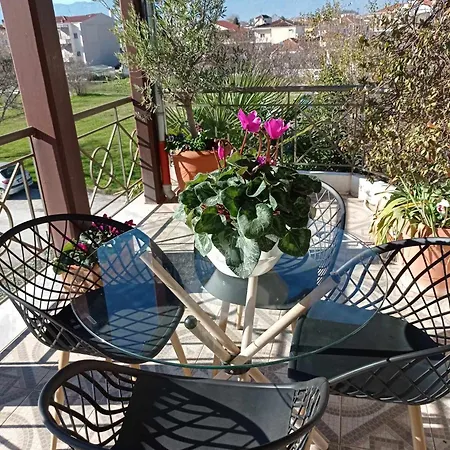 Three Goods Meteora Βίλα