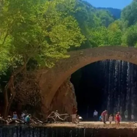 Three Goods Meteora * Τρίκαλα